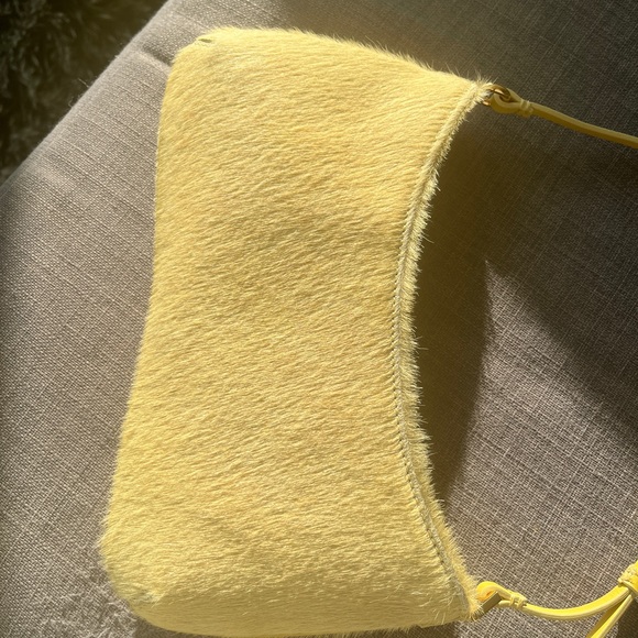 Le Raphia collection - Le Bisou pony hair shoulder bag - Picture 6 of 12